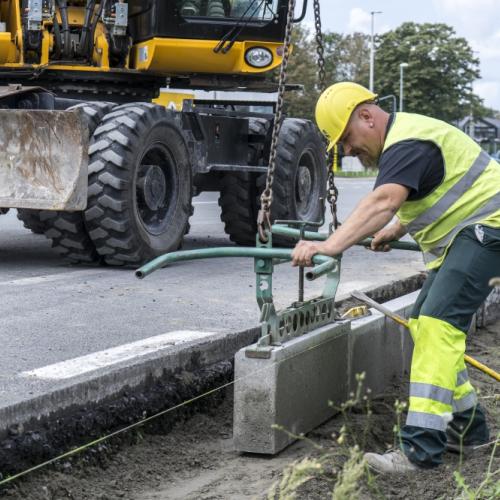 Man bouwt straat (infrastructuur)